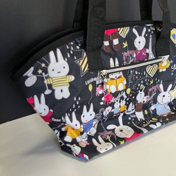Pro‎ Sport Traveling Bunny Character Expandable Travel Bag, Pro Sport Womens 440 - Picture 1 of 15